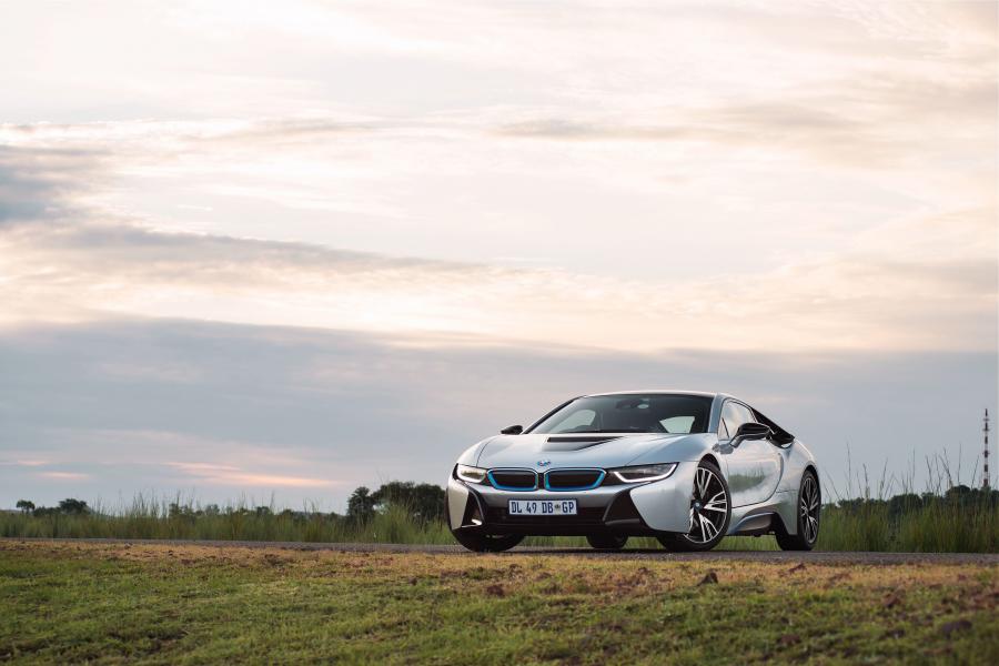  BMW i8 2015 года  (ZA) (фото 4 из 30)